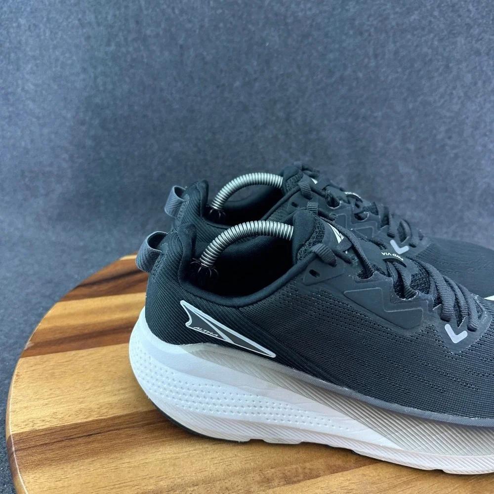 Altra FWD VIA Womens Black Athletic Running Training Shoes Size 8 Worn Once